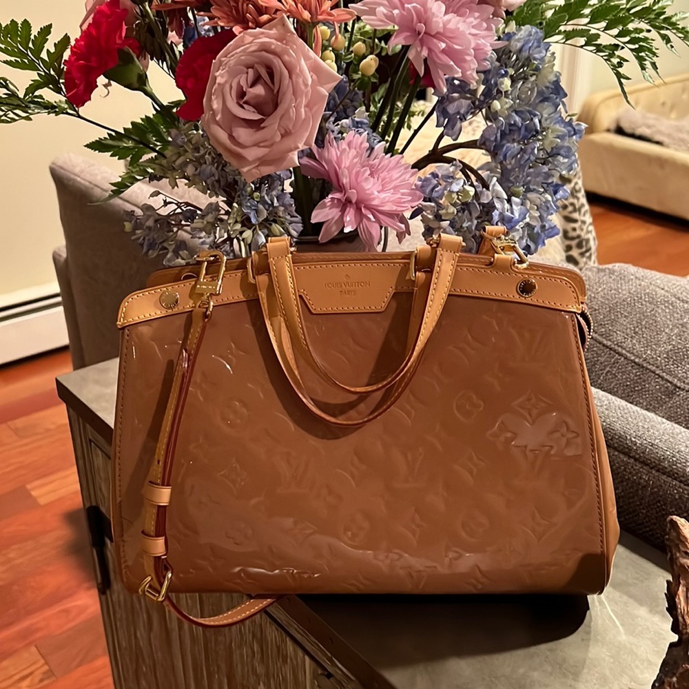 Louis Vuitton vermis brea MM satchel